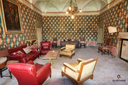 Qlistings Arrone, aristocratic charm amid painted vaults, arches and history image 11
